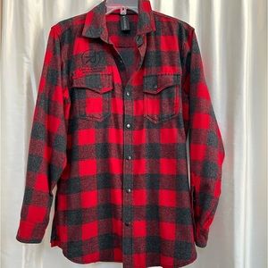 Burnside buffalo plaid long sleeve snap shirt.  MEDIUM